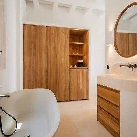 Llonga's Collection - & Hotel 5*