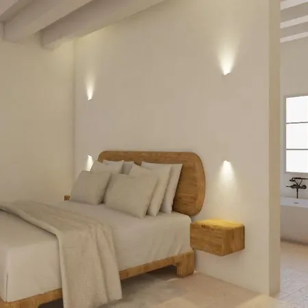 Llonga's Born & Hotel 5*